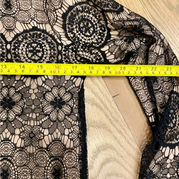 MSSP Brand/Max Studio Black & Nude Lace Detailed Long Sleeve Blouse, SIZE XS. - Picture 13 of 15